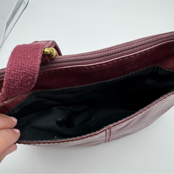 Fossil Dark Red Leather Crossbody Bag - Picture 5 of 7